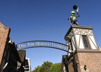 Payroll aid fuels entertainment firms