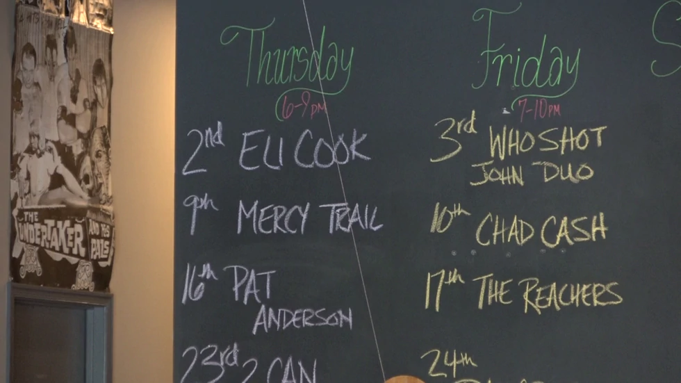 Live entertainment brings sense of normalcy back to local restaurants