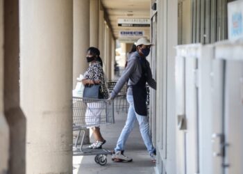 Politics, science clash in COVID-19 response