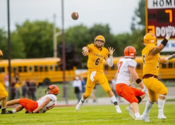 Two Flint-area high school football players on Sports Illustrated’s All-American watch list