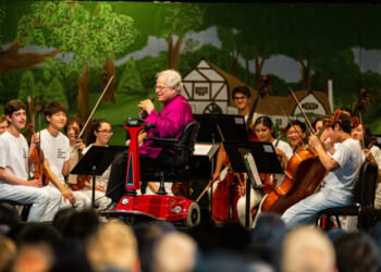 Perlman brings music and fundraising online as Island nonprofits meeting challenges