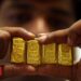 India gold smuggling case sparks political row