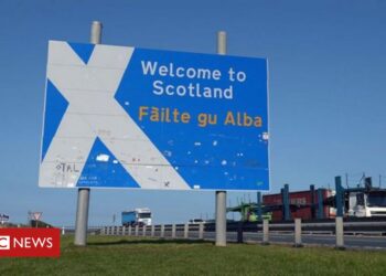 Coronavirus: ‘Risk, not politics’ will decide border restrictions