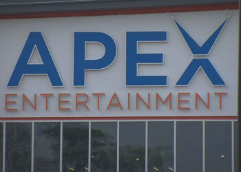 Marlboro Entertainment Complex Accused Of Violating Coronavirus Guidelines – CBS Boston