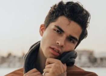 Alex Aiono left Arizona at 14 to pursue music. Now he’s a YouTube star