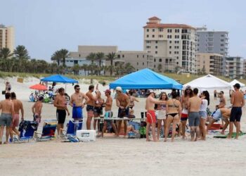 The Health 202: The coronavirus death rate is likely to rise again as cases spike, experts say