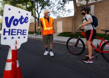 Political outliers win one, lose one in US primary elections | USA News