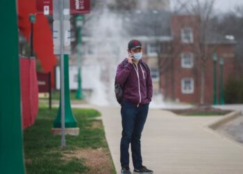 Trump, ICE drop college student visa rule against online-only classes