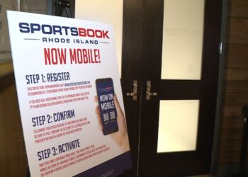 RI lawmakers approve dropping in-person sign up for mobile sports betting