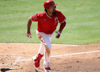 Angels’ Anthony Rendon wants music over ‘dumb’ piped-in fan noise