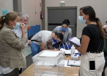 Safety First for Spaniards Voting Amid New Coronavirus Outbreaks | World News
