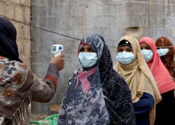 Pakistan Resumes Polio Immunization Drive Amid COVID-19 Threat | World News