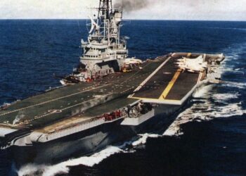 Sink Argentina's Carrier 1982 – The Secret British Falklands War Mission