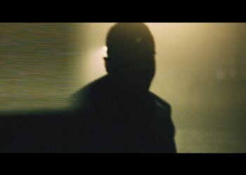 Benjazzy – WAR (Official Video)