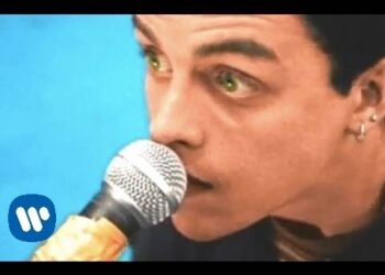 Green Day – Basket Case [Official Music Video]