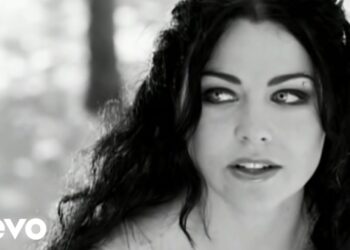 Evanescence – My Immortal (Official Music Video)