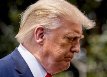 Trump issues orders banning TikTok and WeChat from operating in 45 days if they are not sold by Chinese parent companies