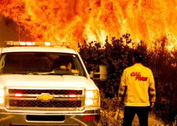 LNU, SCU, CZU could grow with lightning storms, wind