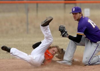 Reader survey: Spring sports parents and players unhappy with IHSA’s new calendar