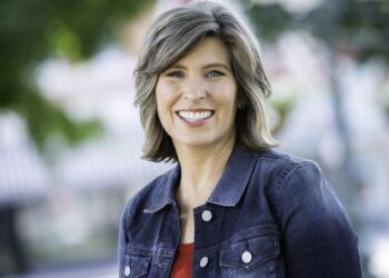 Ernst: Greenfield playing politics with pandemic | Columnists