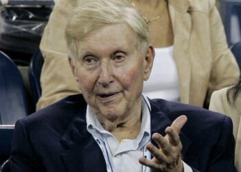 Media mogul Sumner Redstone dies at 97 | National/World News