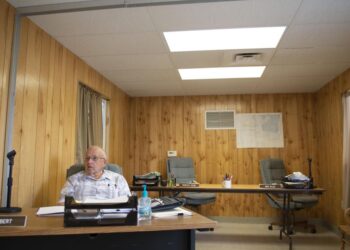 Lincoln County commissioners narrowly survive recall election | Politics