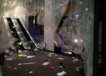 Miracle Mile struck by violence