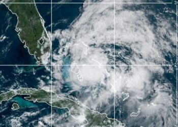 Hurricane Isaias tracks toward North Carolina after Bahamas, Florida