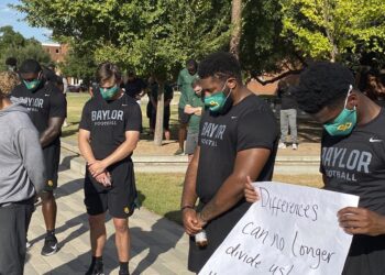 Baylor coach Dave Aranda says he’s ‘real proud’ of his team’s march across campus