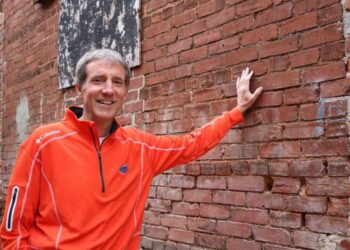 Moving the Chains: Holding out for a hero