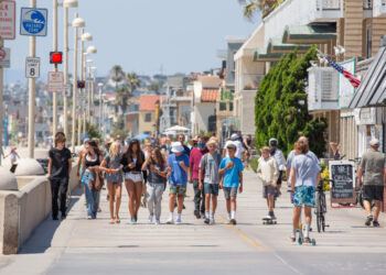 LA County’s coronavirus infection numbers skewing younger again – Daily News