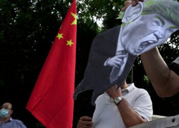 China sanctions 11 US politicians, heads of organizations