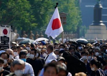 Japan marks 75th anniversary of war end with no Abe apology