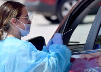 US hits 5 million cases, New York has low positivity