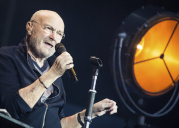 ‘In The Air Tonight’ Climbs Up Music Charts After Viral Video – Deadline