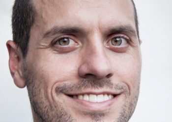 Cheap, at-home tests will stop pandemic, Harvard doc says