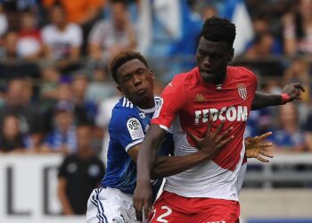 Transfer news LIVE: Badiashile to Man United, Pochettino to Barcelona, Dunk and Havertz to Chelsea, Arsenal gossip