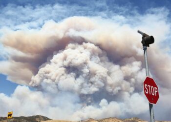 Apple Fire in Riverside County, California: Thousands to evacuate