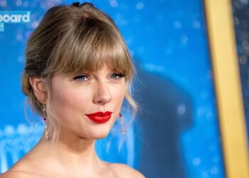 Five Burning Questions: Taylor Swift’s Chart-Topping Week With ‘Folklore’ and ‘Cardigan’