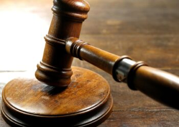 Feds: Man gets probation for fake Civil War memorial desk