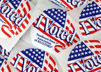 Campaign almanac: Ads continue to fill Iowa airwaves | Govt. & Politics