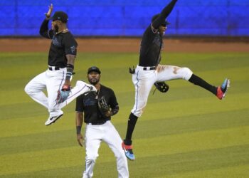 Rojas, Cooper homer to lead Marlins over Nationals 7-3 | Sports