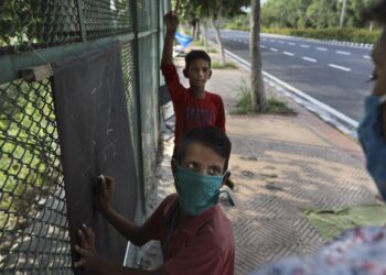 The Latest: Connecticut forms advisory groups on vaccines | World News