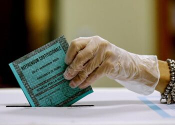 Italians turn out to vote despite virus, back lawmaker cuts | World News