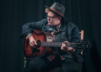 Mansfield musician wins award indie music award | Thrive