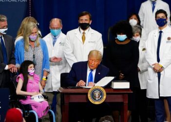 Trump’s $200 prescription cards won’t hit mailboxes just yet – Daily News