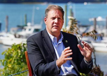Seacoast restaurant owners, governor talk challenges ahead – News – fosters.com