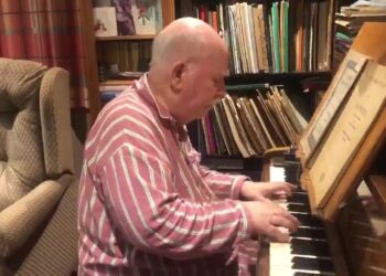 Father with dementia can still improvise and compose beautiful music, son’s video shows