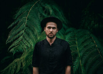 Monolink Channels Celestial Realms with New Single “Otherside” and Music Video – EDM.com