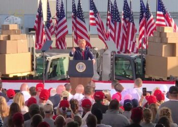 Trump talks for more than an hour in Dayton, takes aim at Biden